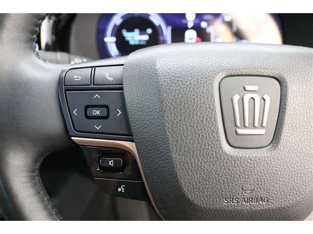 Toyota Crown Crossover 10