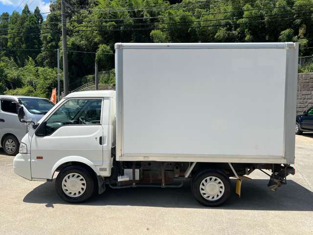 Mazda Bongo Truck 10