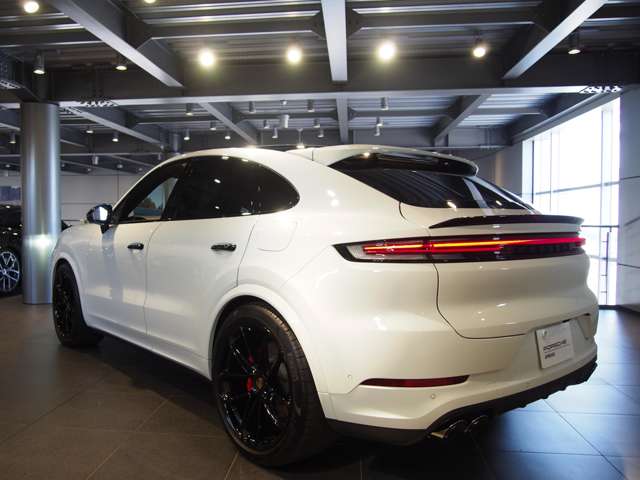 Porsche Cayenne Coupe 4