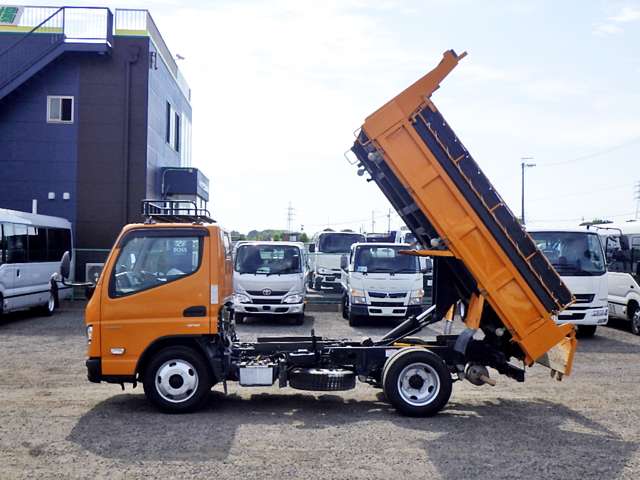 Mitsubishi Fuso Canter 11
