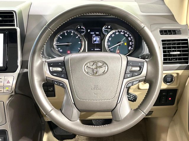 Toyota Land Cruiser Prado 12