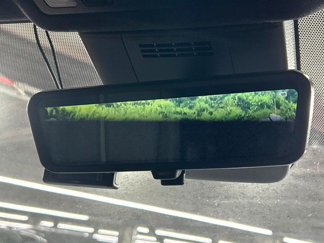 Toyota Noah 6