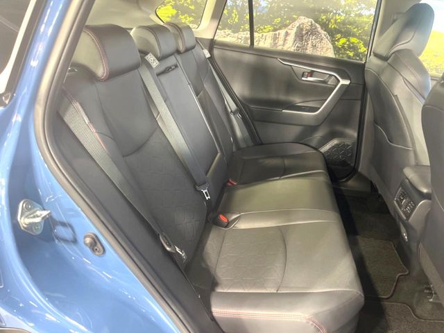 Toyota RAV4 10