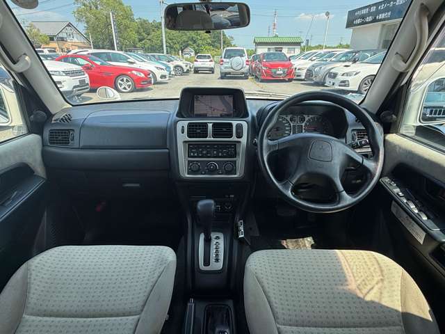 Mitsubishi Pajero iO 5