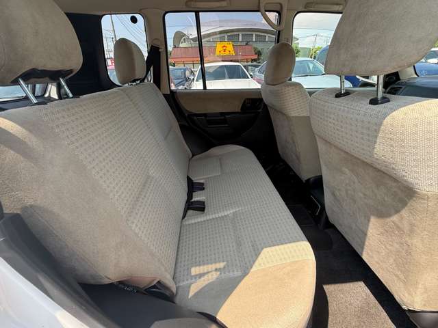 Mitsubishi Pajero iO 7