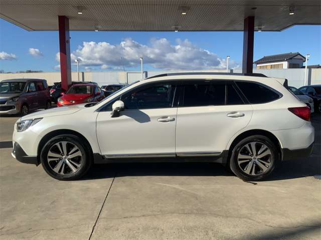 Subaru Legacy Outback 12