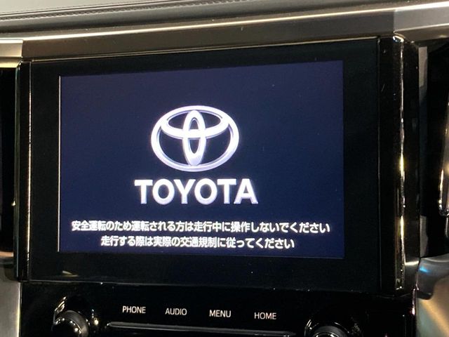 Toyota Alphard 4