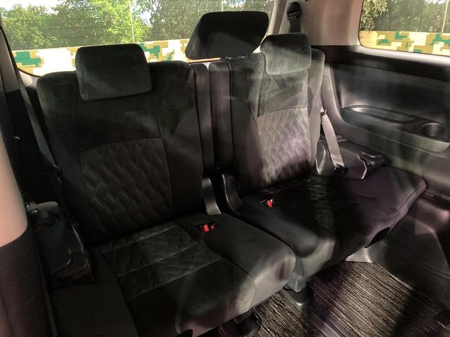 Toyota Alphard 10
