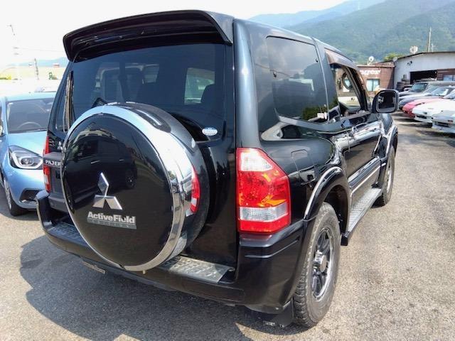 Mitsubishi Pajero 5