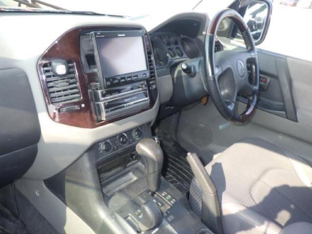 Mitsubishi Pajero 6