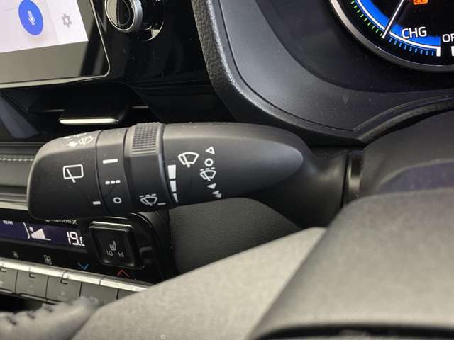 Toyota Noah 12