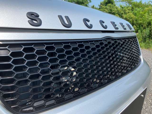 Toyota Succeed Van 11
