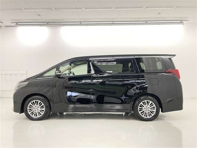 Toyota Alphard 5
