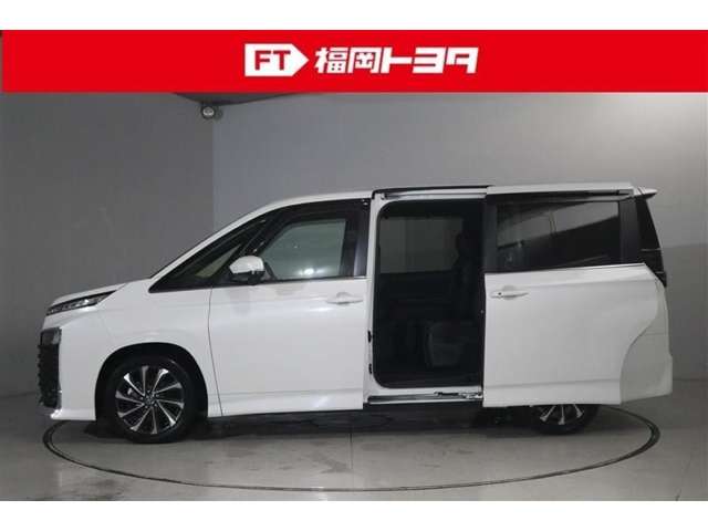 Toyota Voxy 6