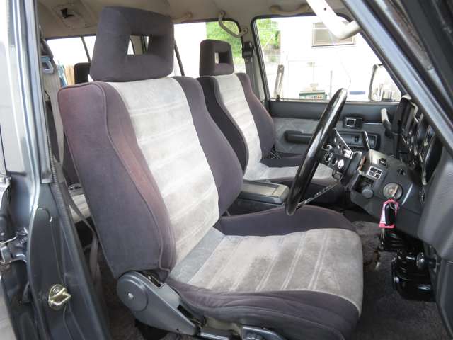 Toyota Land Cruiser 60 8
