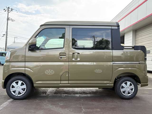Daihatsu Hijet Deck Van 11