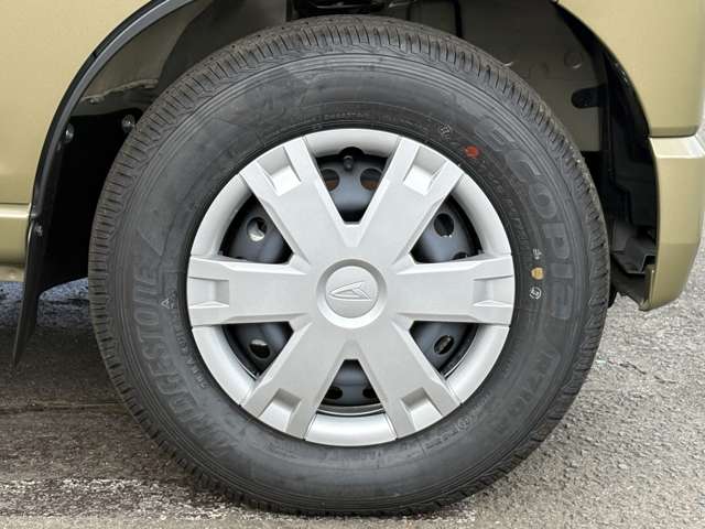 Daihatsu Hijet Deck Van 12