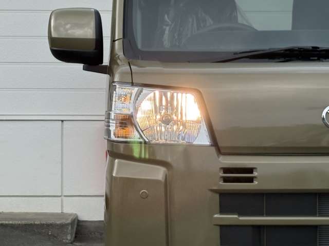 Daihatsu Hijet Deck Van 5