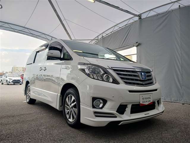 Toyota Alphard Hybrid 10