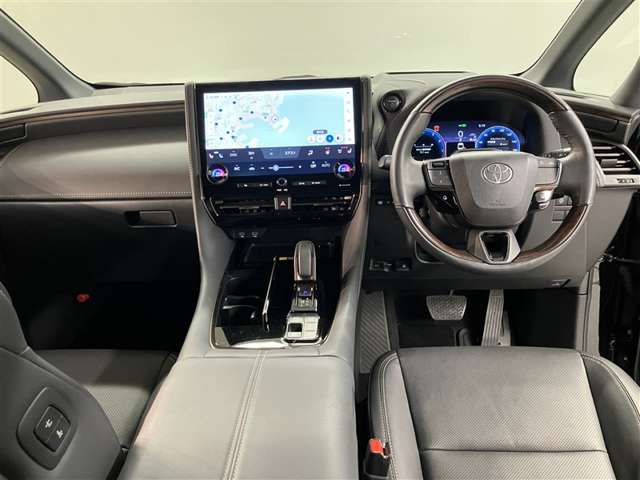 Toyota Alphard 6