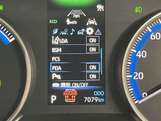 Toyota Noah 12