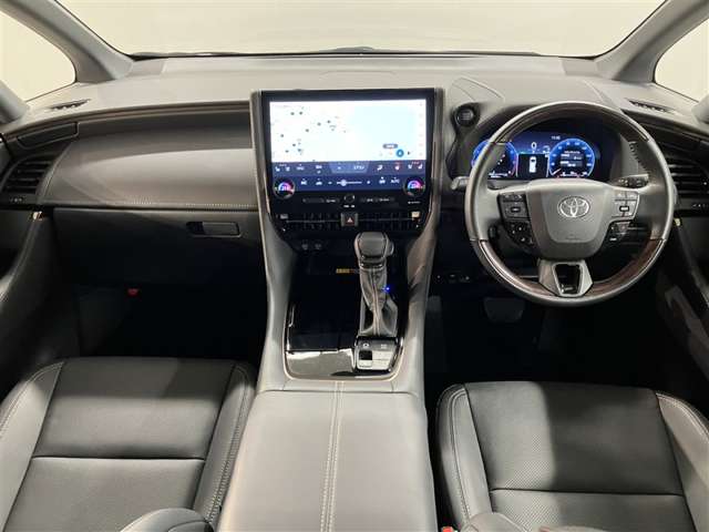 Toyota Alphard 6
