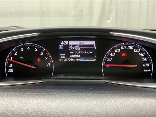 Toyota Sienta 11
