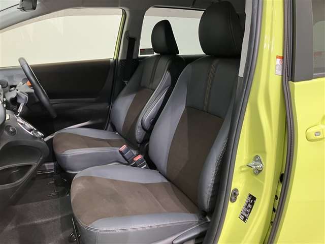 Toyota Sienta 6