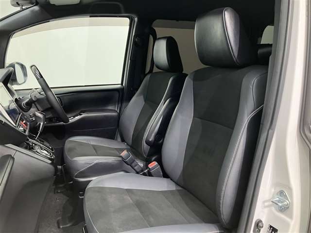 Toyota Noah 6