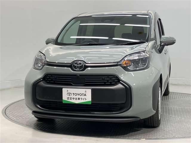 Toyota Sienta 2