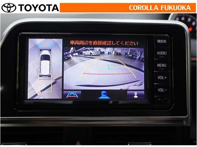 Toyota Sienta 4