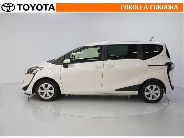 Toyota Sienta 8