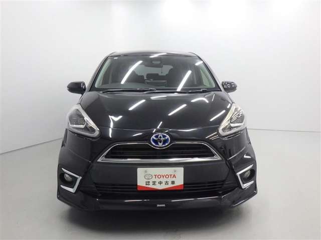 Toyota Sienta 2