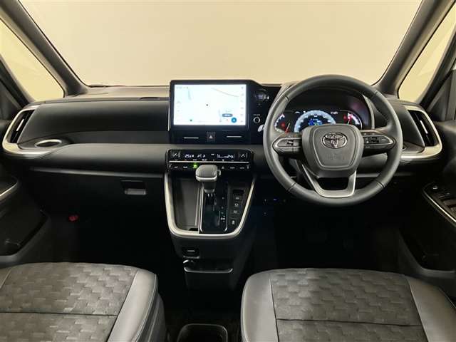 Toyota Voxy 10