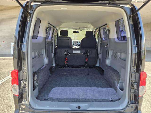 Nissan NV200 Vanette 11