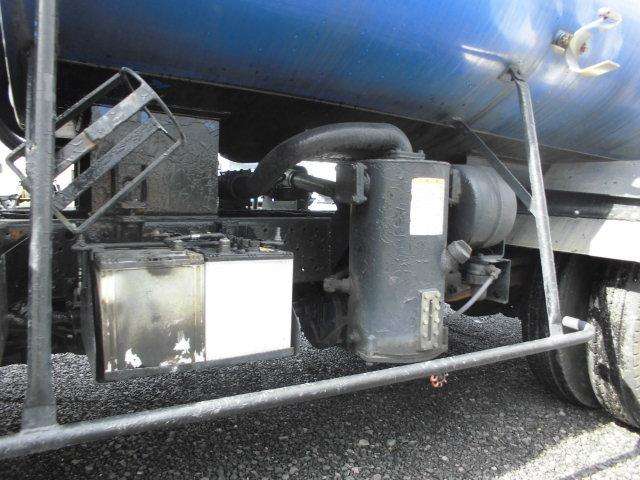 Isuzu Elf 12