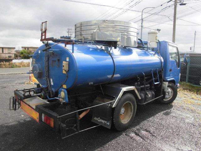 Isuzu Elf 2