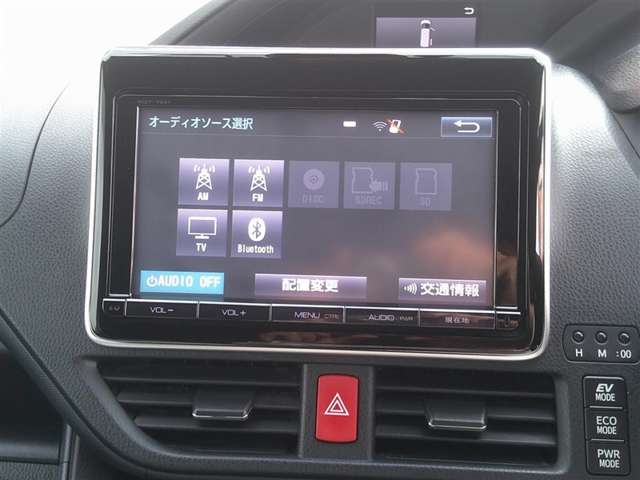 Toyota Noah 6