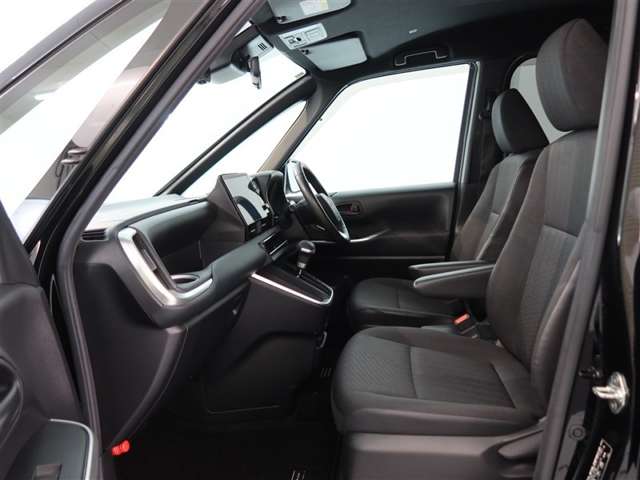 Toyota Noah 11