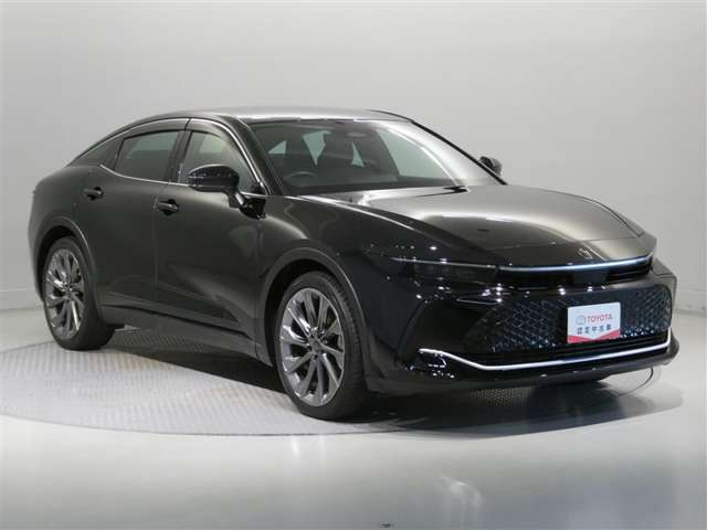 Toyota Crown Crossover 9