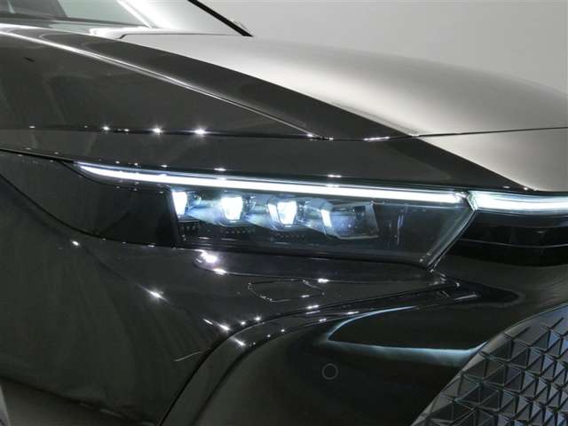 Toyota Crown Crossover 10