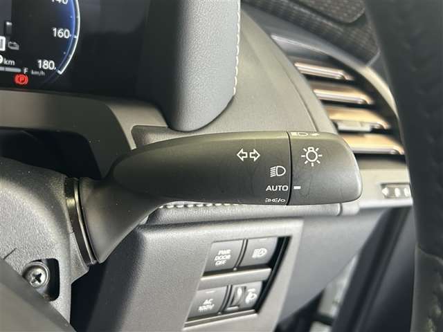 Toyota Alphard 11