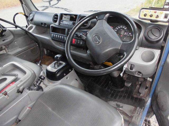 Hino Dutro Hybrid 5