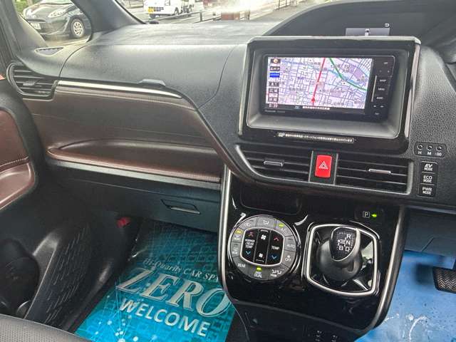 Toyota Esquire 11