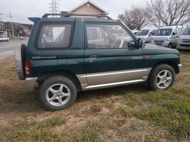 Mitsubishi Pajero Mini 5