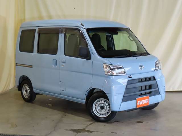 Daihatsu Hijet Cargo 6