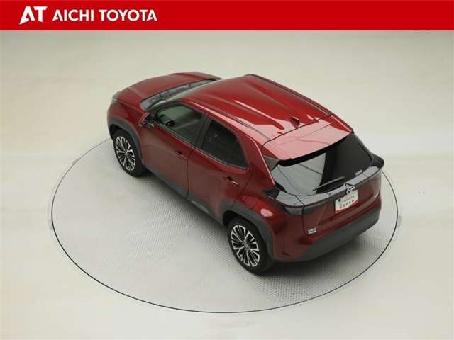 Toyota Yaris Cross 12
