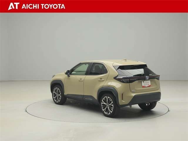 Toyota Yaris Cross 4