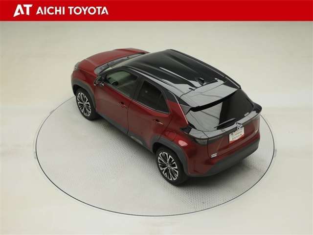 Toyota Yaris Cross 12