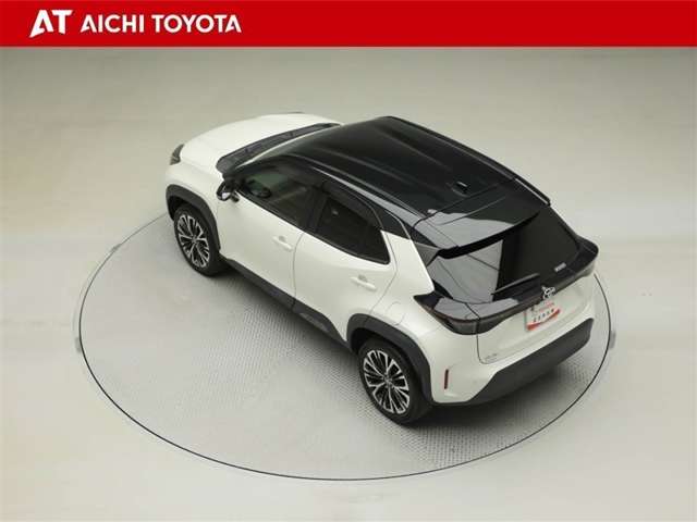 Toyota Yaris Cross 12
